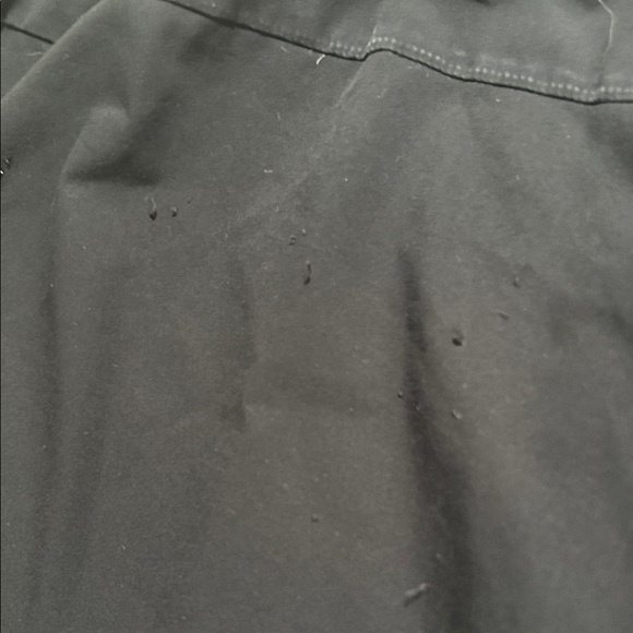 On Running Black Essential Shorts XL - Picture 4 of 4